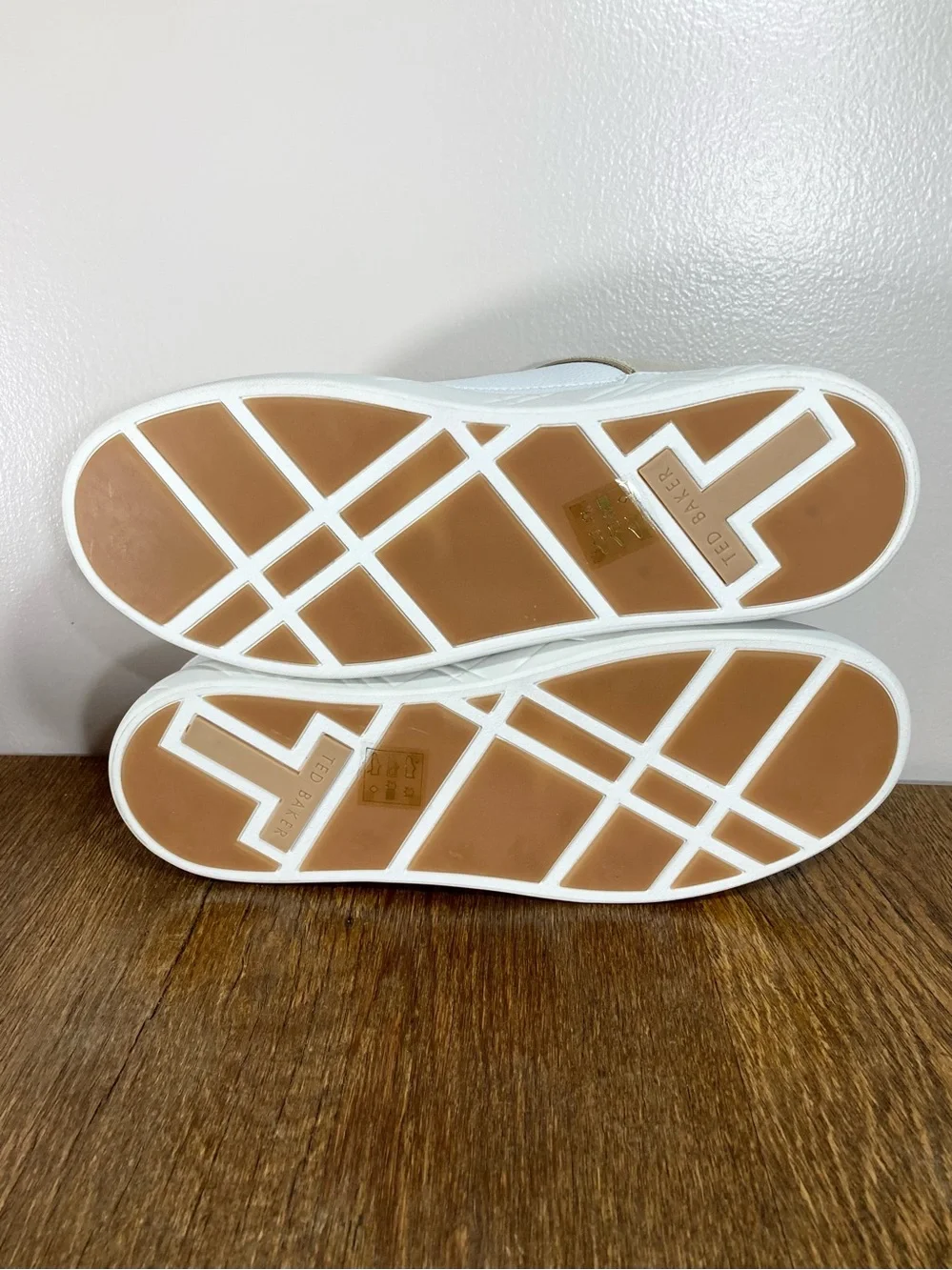 Ted Baker Adison Platform Sneaker Women’s Size 10 White/Metallic Gold